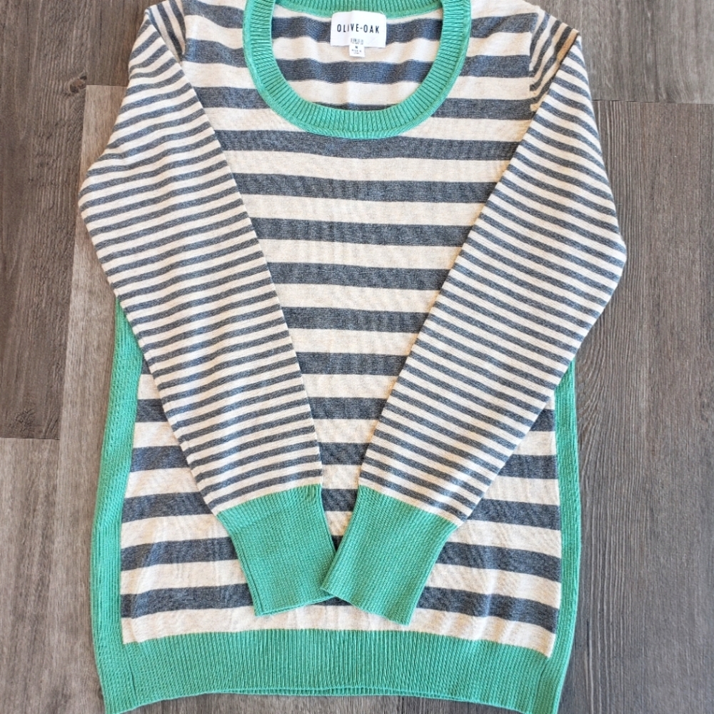 Olive & Oak Maryanne Sweater Size M